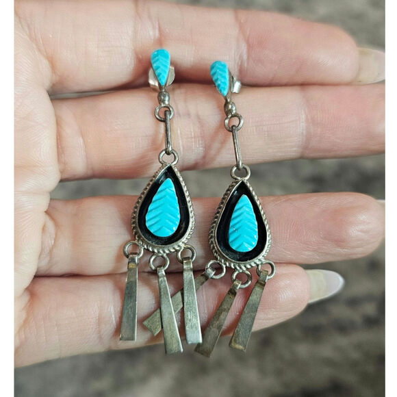 Zuni Jewelry - Vintage Zuni Sterling Silver Turquoise Dangle Drop Earrings